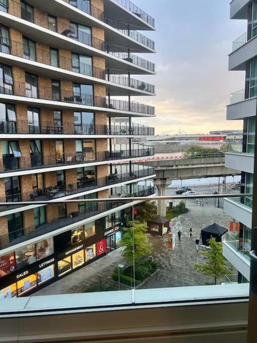 Stylish Apartment Docklands London Exterior photo